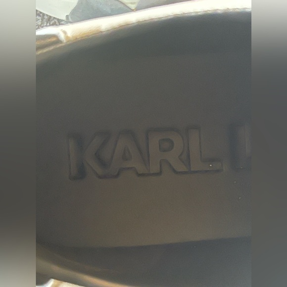 EUC Women’s Karl Lagerfeld Blk/ White Sneaker, Sz. 8.5 - Picture 10 of 14